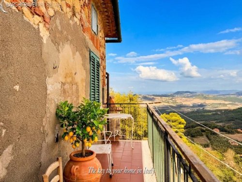 Half-vrijstaande woning in Castelnuovo di Val di Cecina