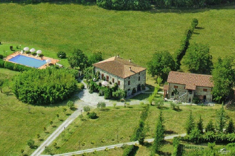 Klein huisje op het platteland in Villafranca in Lunigiana