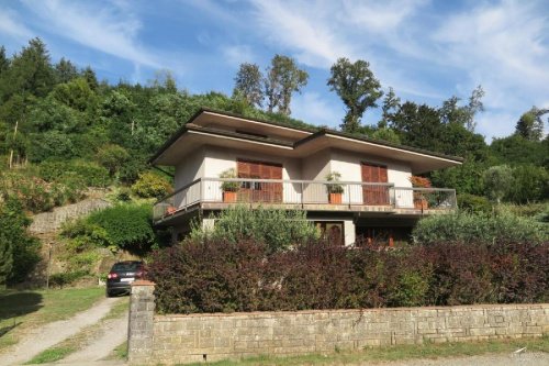 Villa i Bagnone