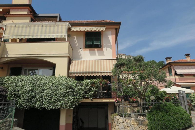 La Spezia半独立房屋