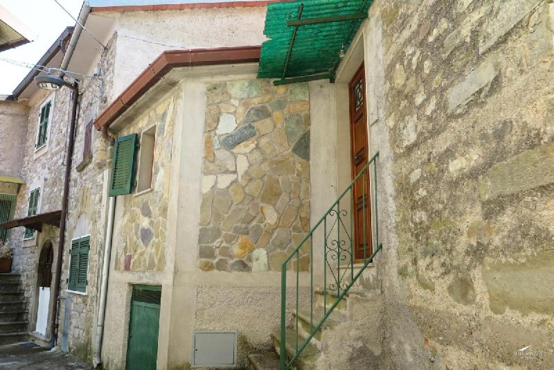 Caserío en Casola in Lunigiana