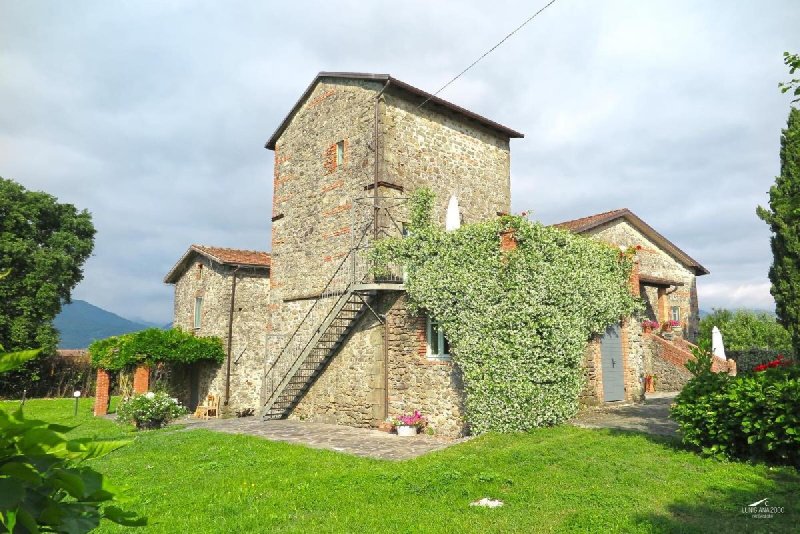 Farmhouse in Filattiera