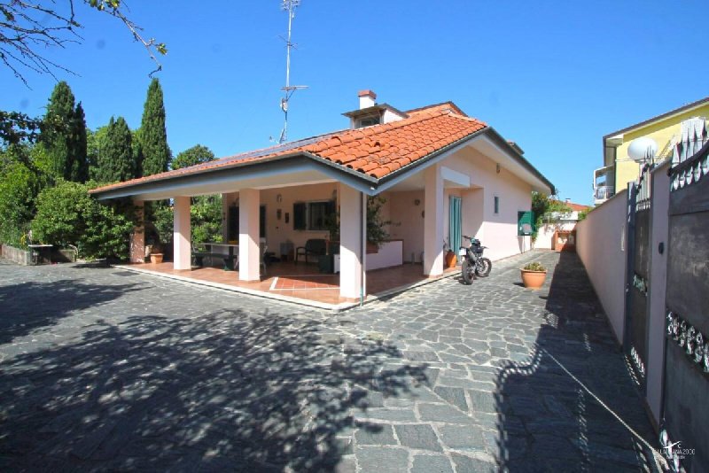 Villa i Carrara