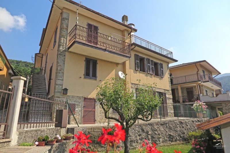 Semi-detached house in Bagnone