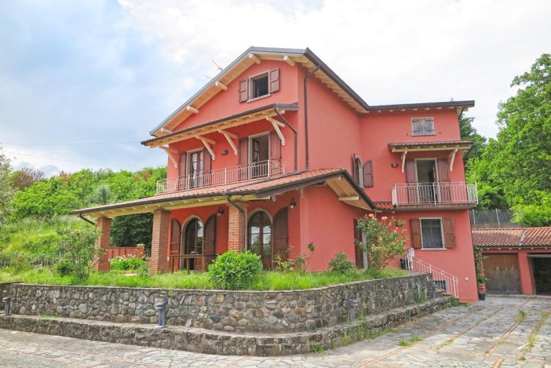 Maison individuelle à Filattiera