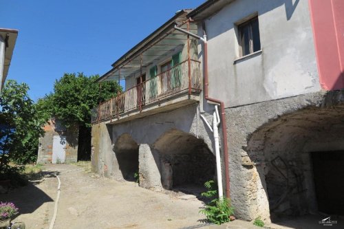 Half-vrijstaande woning in Mulazzo