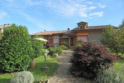 Casa indipendente a Villafranca in Lunigiana