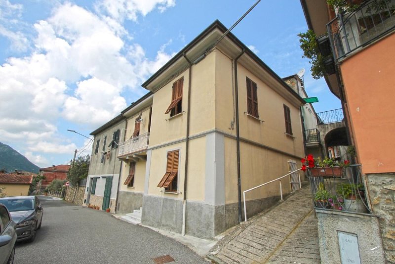 Maison individuelle à Fivizzano