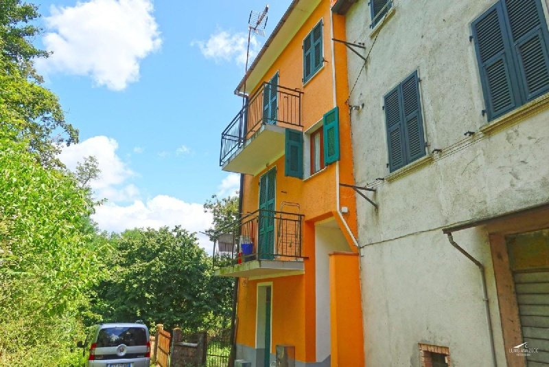 菲拉蒂耶拉半独立房屋