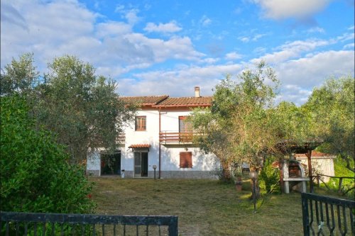 Villa i Fivizzano