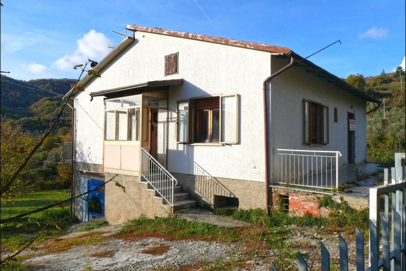 Casa independente em Casola in Lunigiana