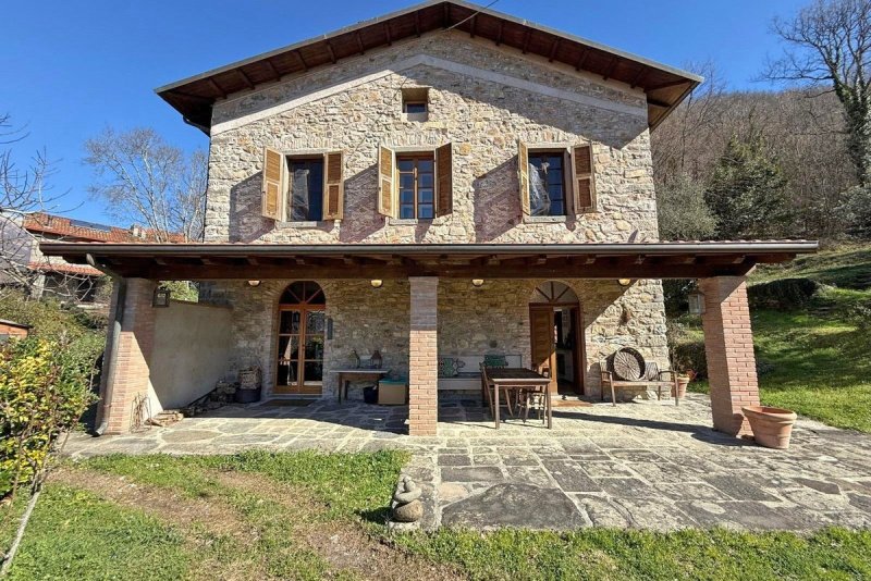 Casolare a Bagnone