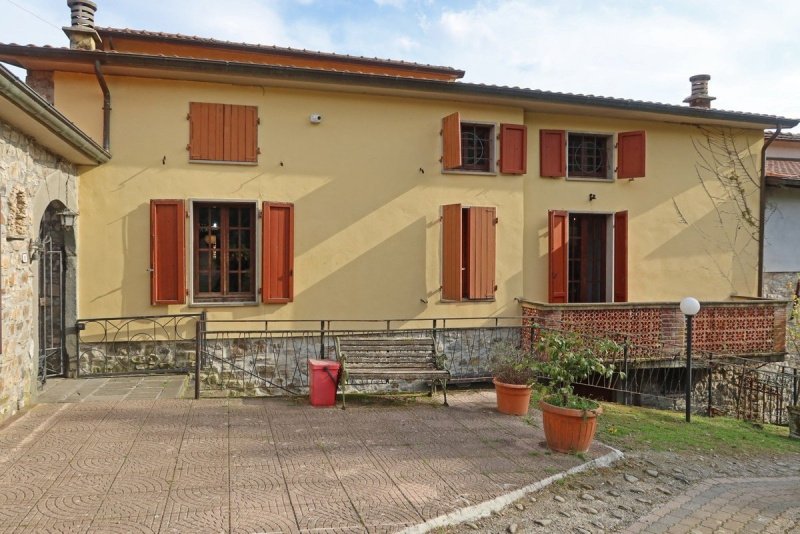 Maison individuelle à Bagnone