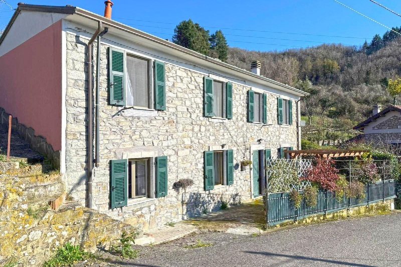 Einfamilienhaus in Casola in Lunigiana