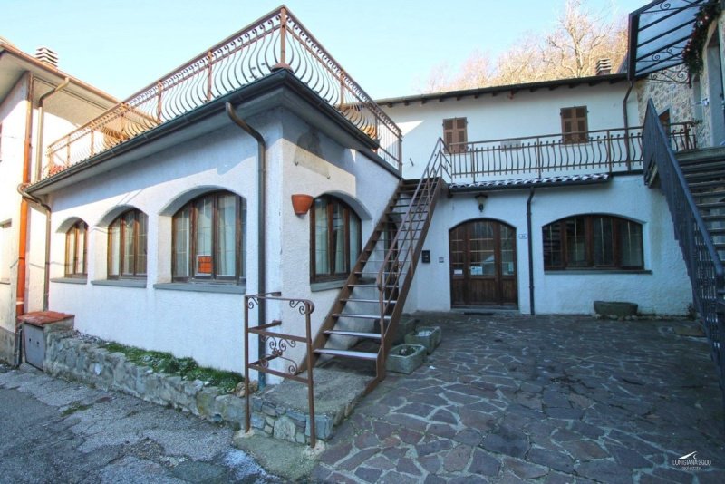 Commercial property in Fivizzano