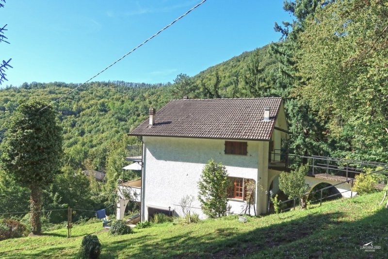 Casa independiente en Licciana Nardi