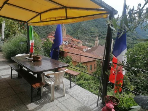 Doppelhaushälfte in Ceriana