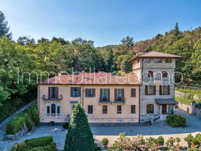 Farmhouse in San Fermo della Battaglia