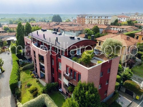 Attico a Appiano Gentile