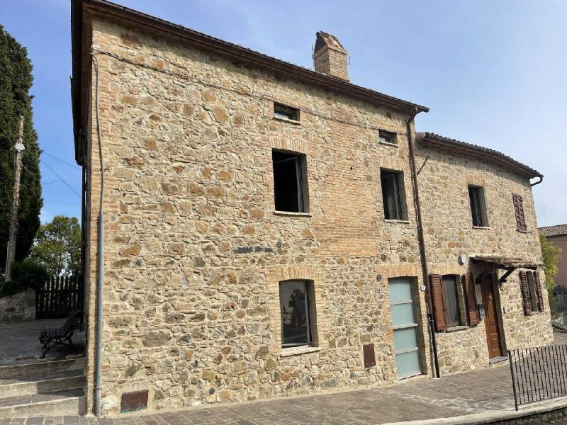 Detached house in Allerona
