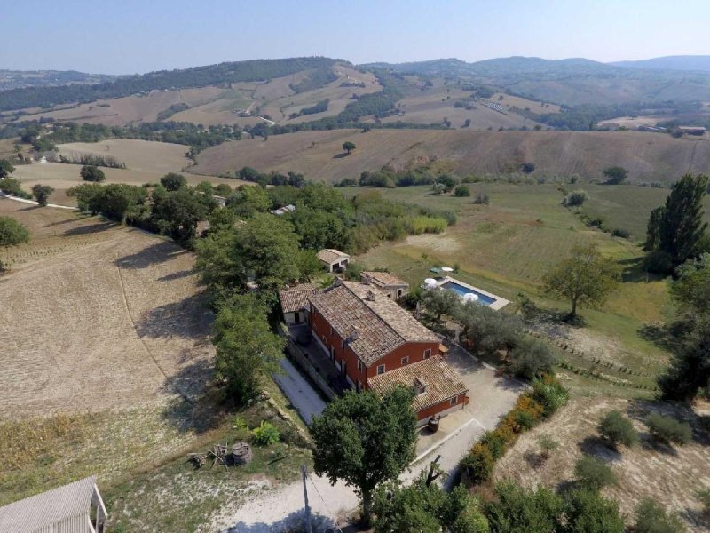 Bauernhaus in Serra San Quirico