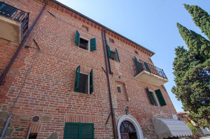 Casa indipendente a Castiglione del Lago