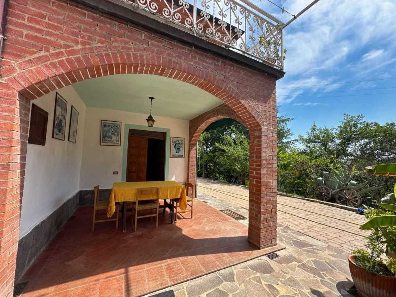 Особняк в Синалунга