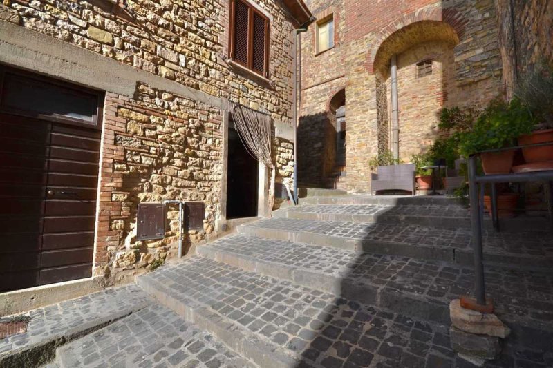 Casa indipendente a Parrano