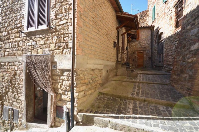 Casa indipendente a Parrano