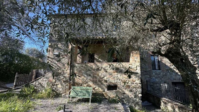 Klein huisje op het platteland in San Casciano dei Bagni