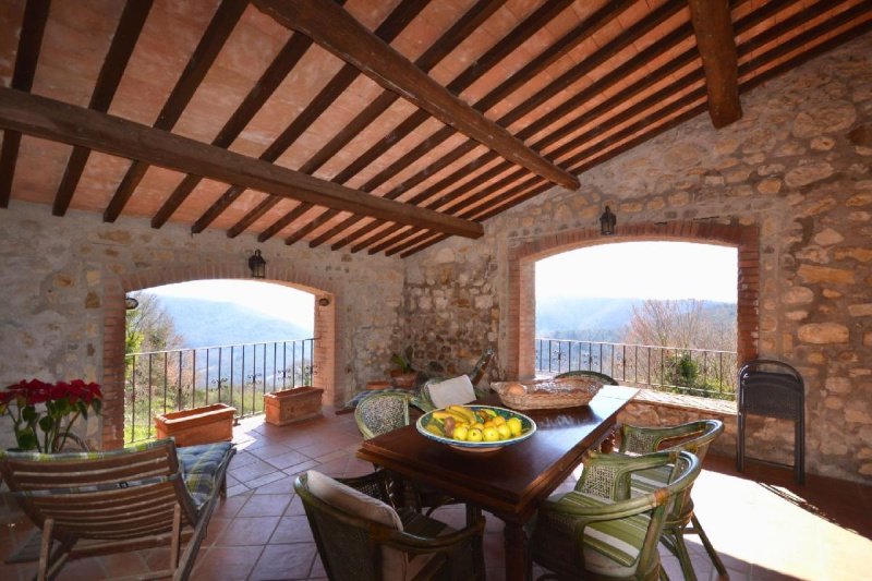 4 Bedrooms Farmhouse for sale in Ficulle [811675] | Gate-away®