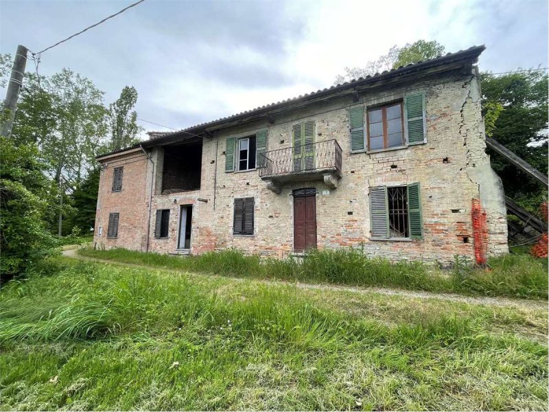 Ferme à Nizza Monferrato