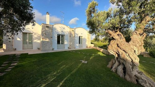 Вилла в Остуни