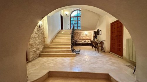 Особняк в Мезанье