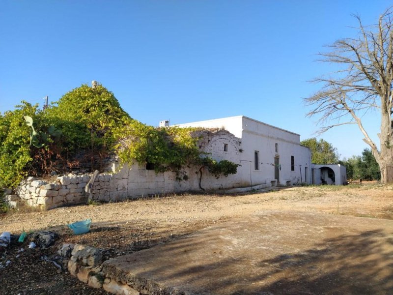 Trullo i Ostuni