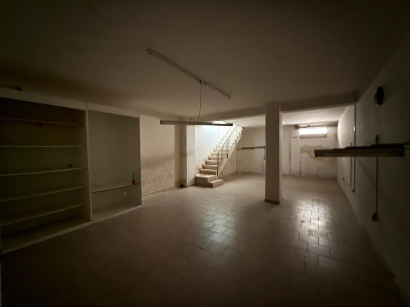 Edifício comercial em Carovigno