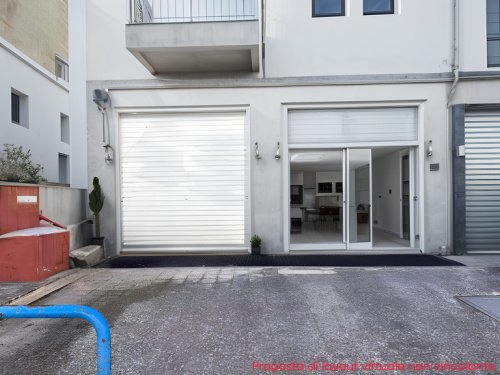 Edifício comercial em Carovigno