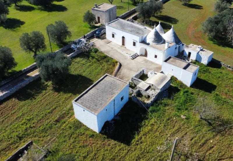 3 Bedrooms Farmhouse for sale in Cisternino [797430] | Gate-away®