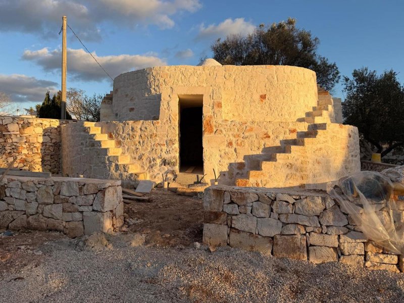 Вилла в Остуни