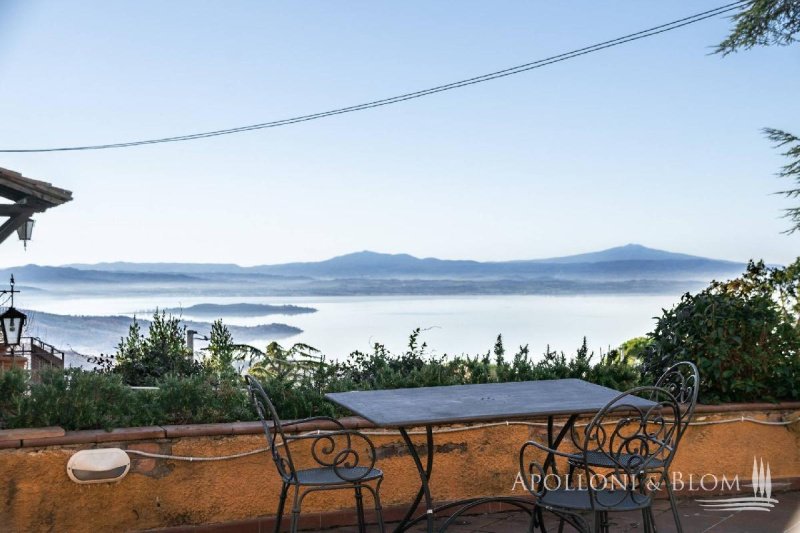 Klein huisje op het platteland in Passignano sul Trasimeno