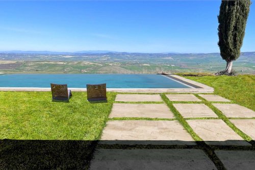 Farmhouse in Castiglione d'Orcia