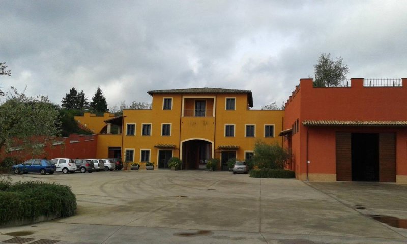 Edifício comercial em Orvieto