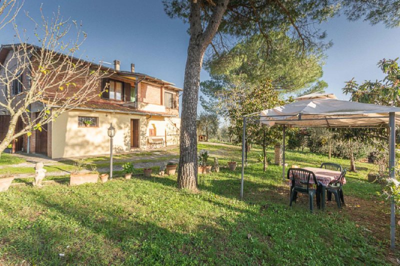 Klein huisje op het platteland in Montepulciano