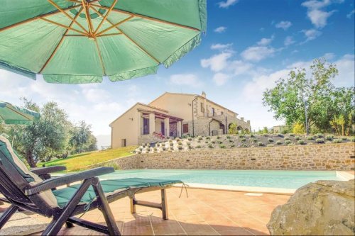 Farmhouse in Castel del Piano