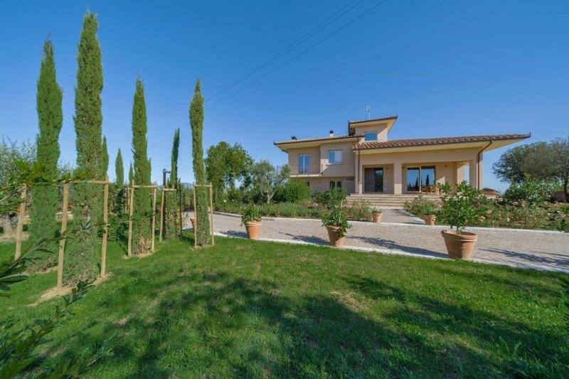 Вилла в Фояно-делла-Кьяна