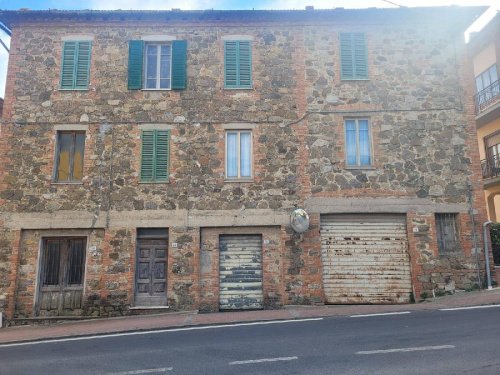 Edificio en Cetona