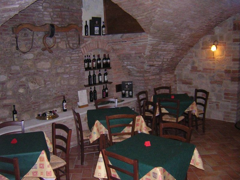 Kommersiell byggnad i Montepulciano