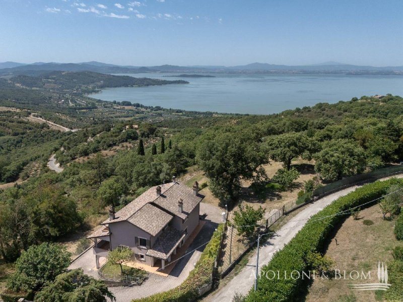 Villa en Passignano sul Trasimeno