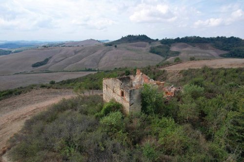 Klein huisje op het platteland in Asciano