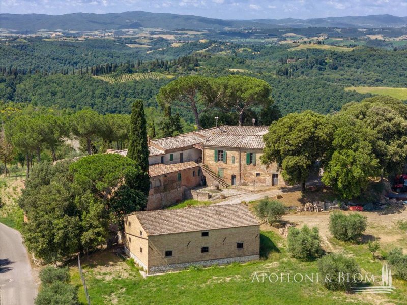 Farm in Asciano